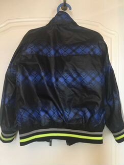 Ветровка для мальчика с капюшоном