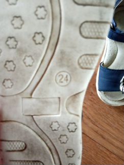 Босоножки 2 за 300