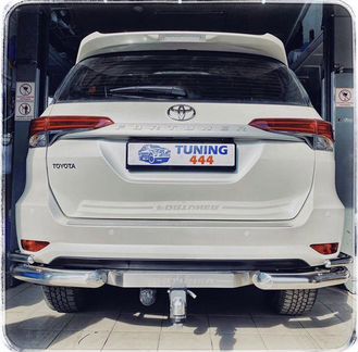 Защита заднего бампера Toyota Fortuner