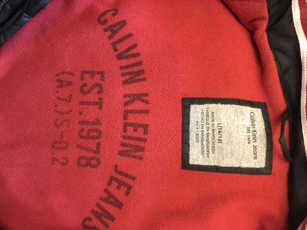 Куртка Calvin Klein, джинсы и футболки из США Cher