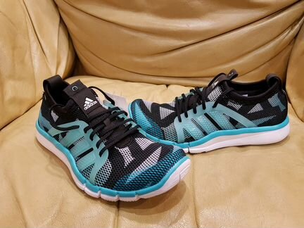 Кроссовки новые Adidas 36 р (23 см )