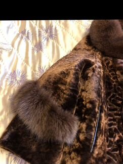 Шуба новая из натурального меха (мутон), с песцом