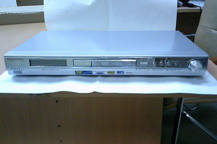DVD плеер Panasonic DVD-RA82