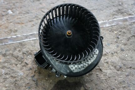 BMW F22 Моторчик печки