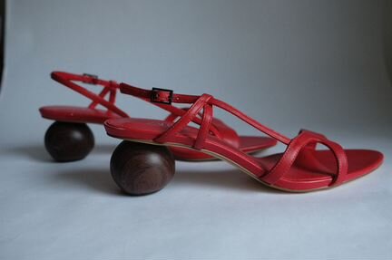 Красные босоножки Zara (кожа)