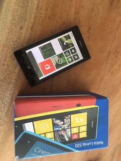 Телефон Nokia Lumia 520
