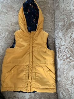 Жилетка/безрукавка двухсторонняя 98