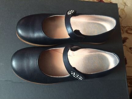 Туфли для девочки 33 размер (маломерки)