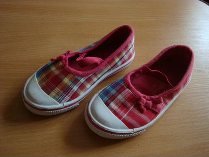 Кроссовки, босоножки для девочки р 24 - 28