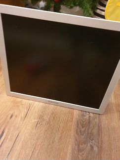 Отдам монитор Samsung SyncMaster 970P 19