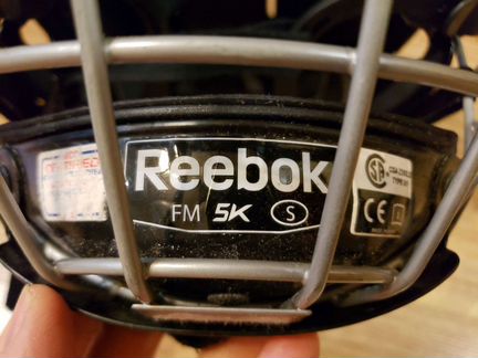 Хоккейный шлем Reebok. JR