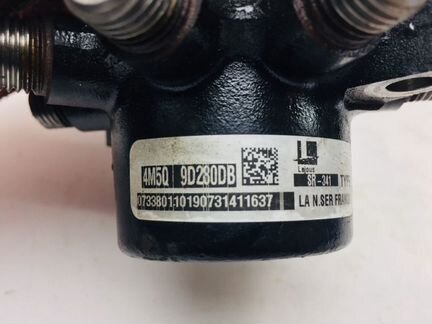 Топливная рампа Ford Mondeo 1.8 2008