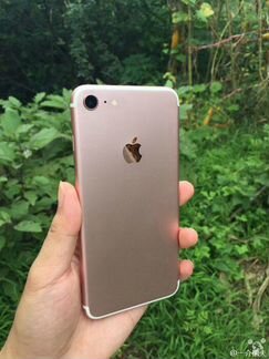 Телефон iPhone 7