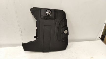 Крышка накладка двс верхняя VW Touareg 3