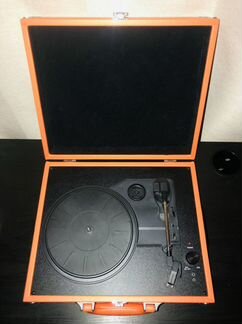 Виниловый проигрыватель