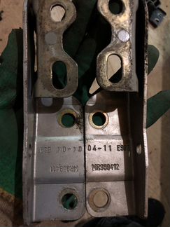 Петля капота Mitsubishi Colt Z3