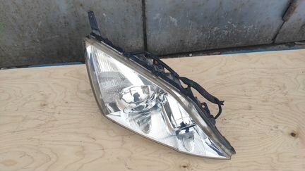 Фара правая Honda CR-V БУ Оригинал Ксенон