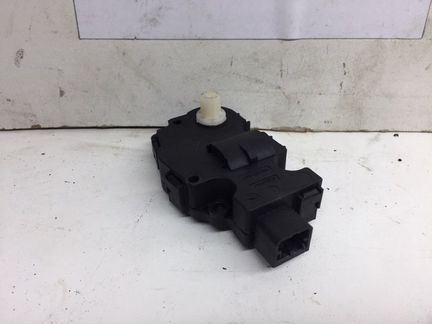 Моторчик заслонки отопителя Audi Q5 3.2 FSI 2010