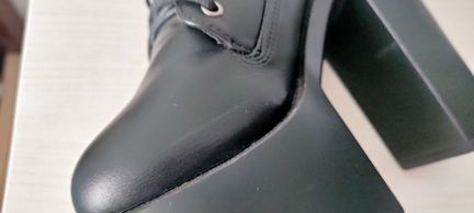 Ботинки женские