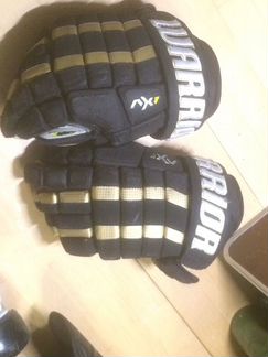 Хоккейные перчатки Warrior AX 1 Pro Stock