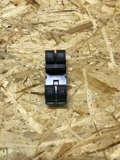 Кнопки стеклоподъемников Skoda Superb седан cdab