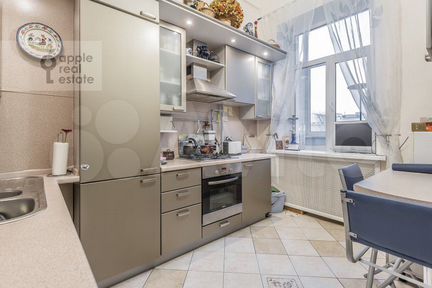 3-к квартира, 100 м², 4/6 эт.
