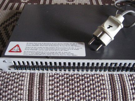Dynacord EQ 3310 эквалайзер