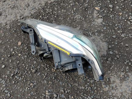 Фара правая Тойота Камри 50 адаптив с AFS