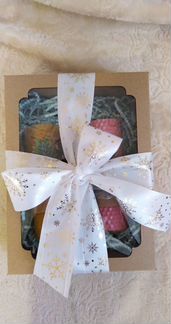 Новогодний подарочный набор из свечей