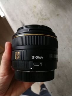 Объектив на canon sigma 30mm