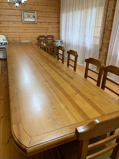 Стол со стульями