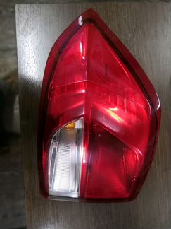 Фонарь правый на Ford EcoSport CN1513404BA