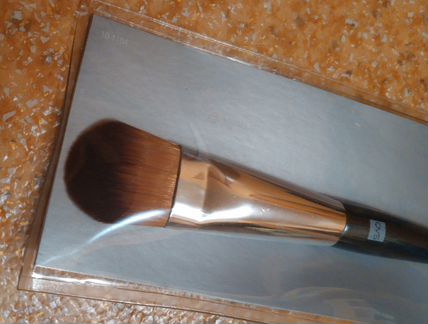 Кисточка для макияжа QVS, Австралия