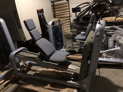 Жим ногами Technogym серии Selection