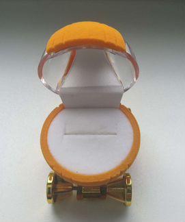 Футляр подарочный под кольцо карета