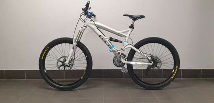 Велосипед горный GT Force