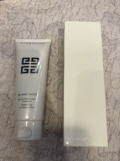 Очищающая пенка для сияния кожи Givenchy blanc div