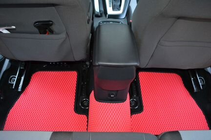 Новые коврики в салон Ford Galaxy