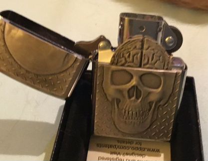 Зажигалка zippo череп с мозгами