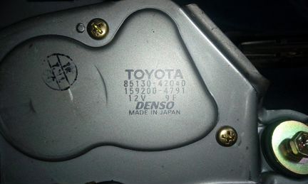 Toyota RAV4 2000-2005 Моторчик заднего дворника