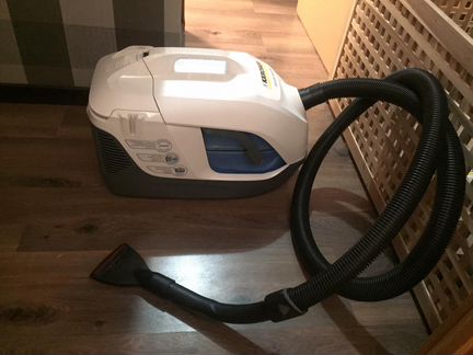 Пылесос Karcher DS 6 с водяным фильтром для аллерг