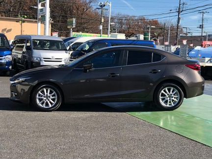 Mazda Axela 1.5 AT, 2018, 33 000 км