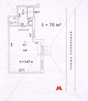 70 м² / от метро 120 метров, есть кассовый узел