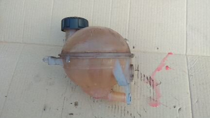 Бачок расширительный Ситроен С4 Citroen DS4 EP6