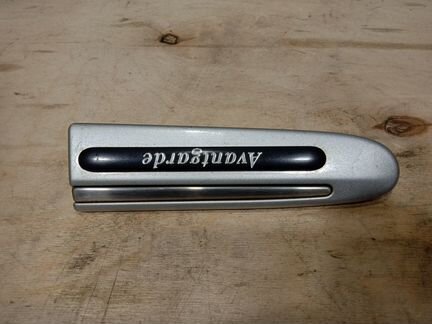 Молдинг переднего левого крыла Mercedes Benz W211