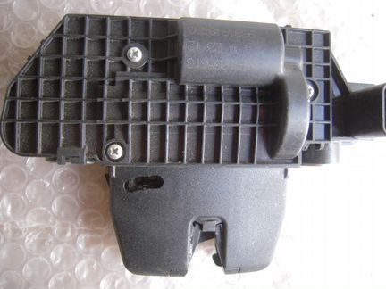 Замок крышки багажника Ситроен DS5