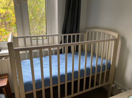 Кроватка детская Гандылян Дашенька с матрасом