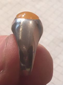 Серебряное колечко с янтарем