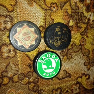 Хоккейные шайбы