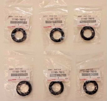 Сальник свечного колодца Тойота 1MZ-FE 1119370010